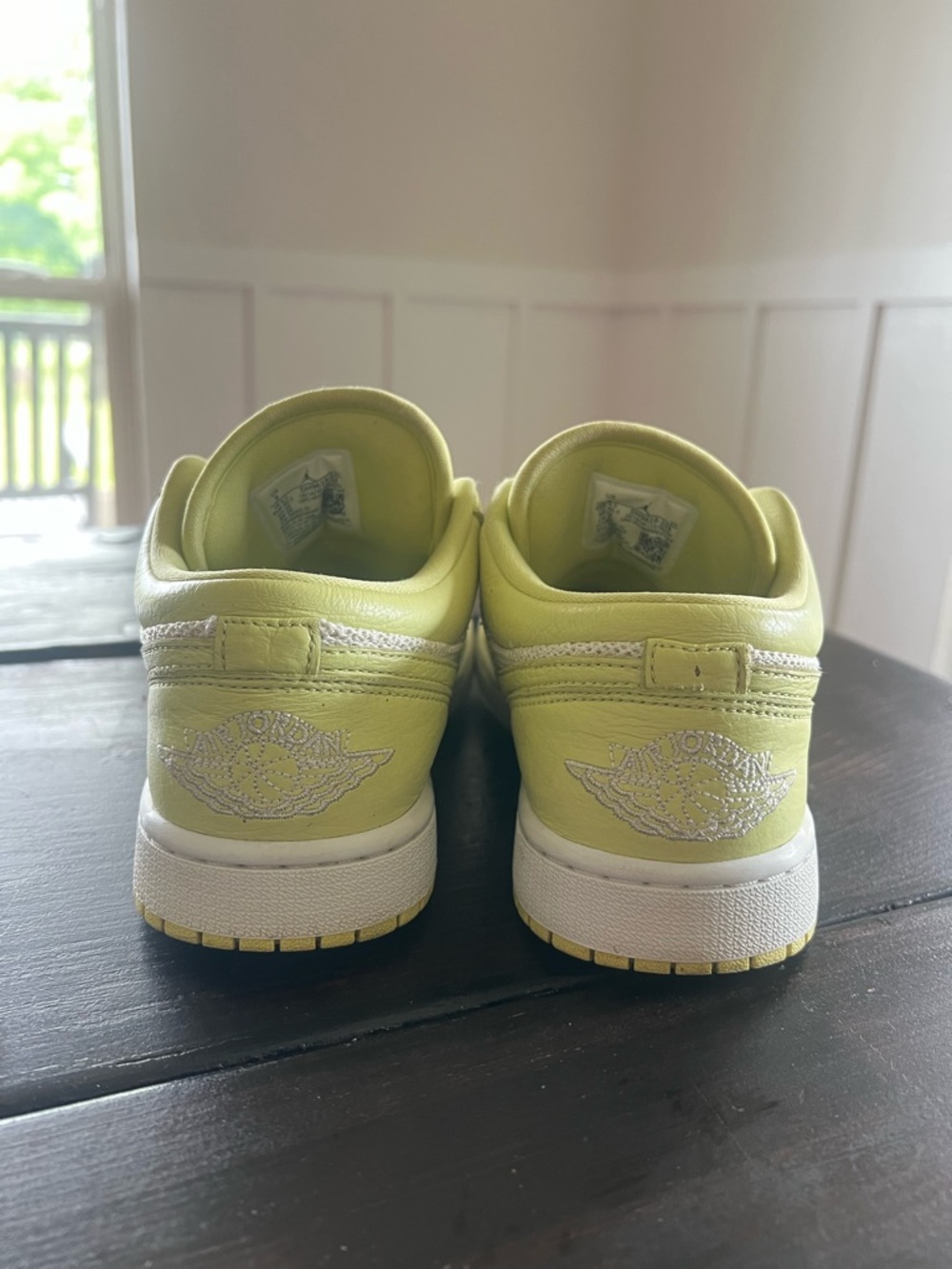Jordan 1 Low Limelight Womens 9 - Picture 4 of 6